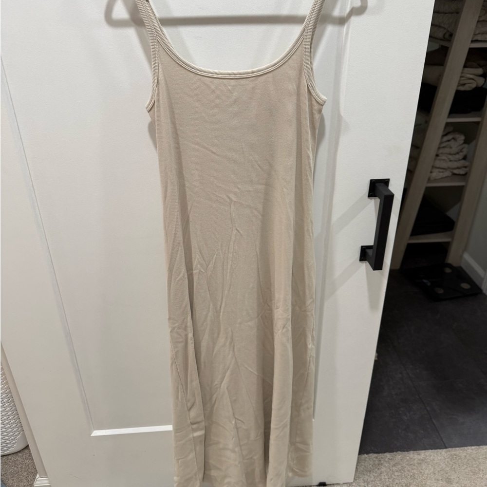 Old navy Chic Beige Sleeveless Maxi Dress